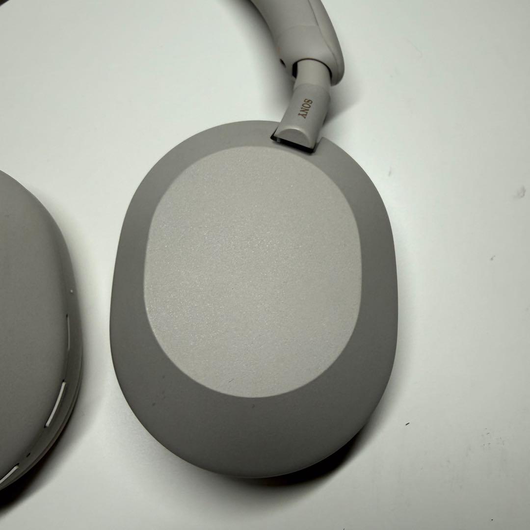 SONYワイヤレスヘッドホンwh-1000xm5 プラチナシルバー