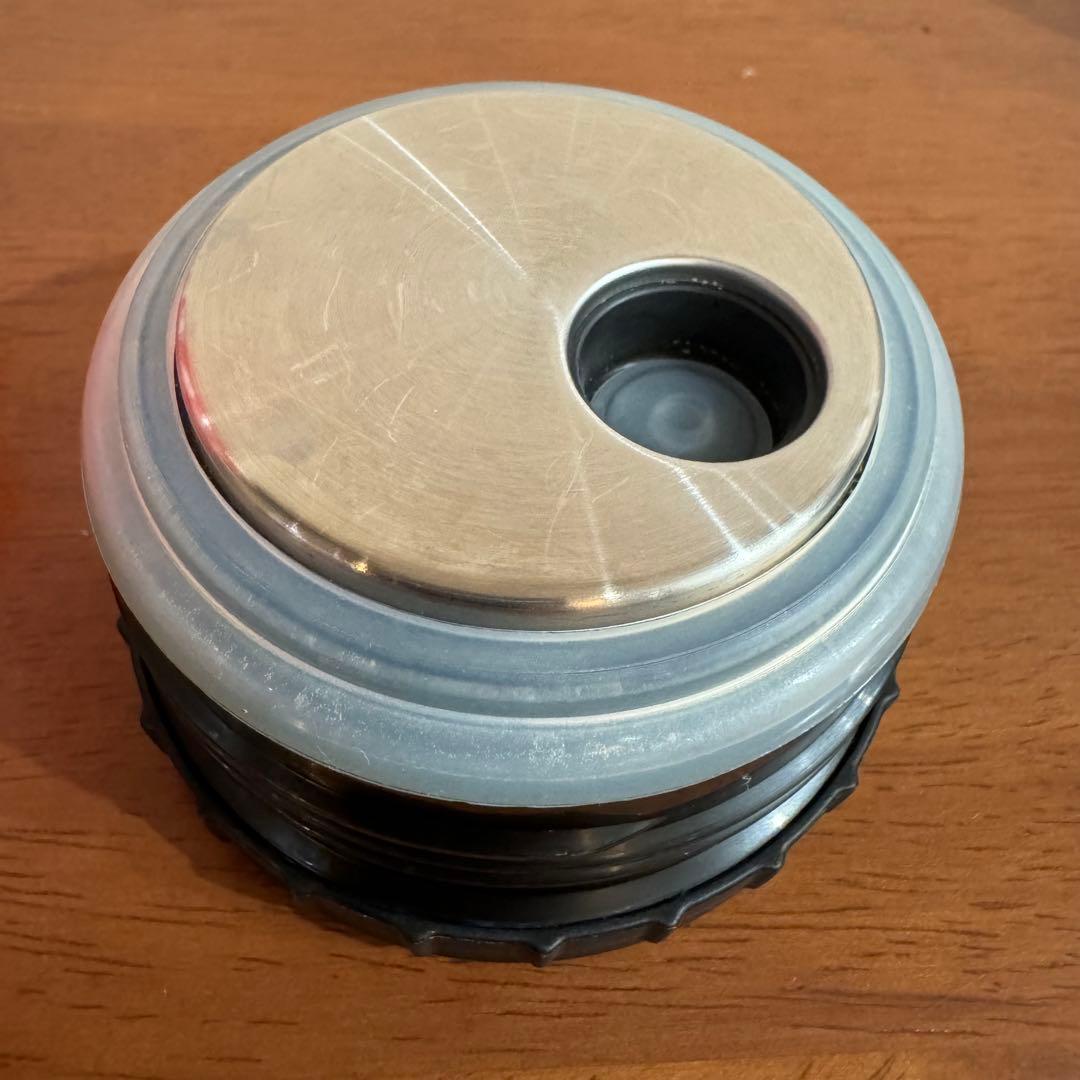 希少！Supreme SIGG / 0.75L フードジャー \"Red\"